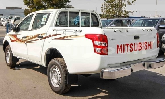 Buy Import Mitsubishi L200 White Car in Import - Dubai in Ali Sabieh Region Buy Import Mitsubishi L200 White Car in Import - Dubai in Ali Sabieh Region