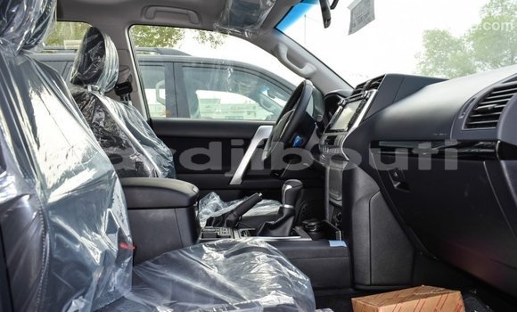 Acheter Import Voiture Toyota Prado Noir à Import - Dubai, Ali Sabieh Region Acheter Import Voiture Toyota Prado Noir à Import - Dubai, Ali Sabieh Region