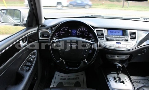 Acheter Occasion Voiture Hyundai Genesis Gris à Djibouti, Djibouti Region Acheter Occasion Voiture Hyundai Genesis Gris à Djibouti, Djibouti Region