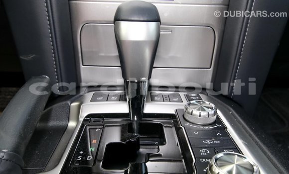 Acheter Import Voiture Toyota Land Cruiser Noir à Import - Dubai, Ali Sabieh Region Acheter Import Voiture Toyota Land Cruiser Noir à Import - Dubai, Ali Sabieh Region