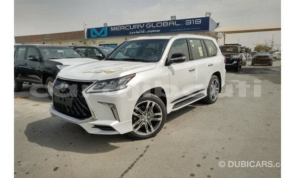 Acheter Import Voiture Lexus LX Blanc à Import - Dubai, Ali Sabieh Region Acheter Import Voiture Lexus LX Blanc à Import - Dubai, Ali Sabieh Region