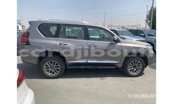 Acheter Import Voiture Toyota Prado Marron à Import - Dubai, Ali Sabieh Region Acheter Import Voiture Toyota Prado Marron à Import - Dubai, Ali Sabieh Region