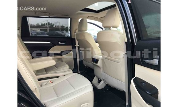 Buy Import Toyota Highlander Black Car in Import - Dubai in Ali Sabieh Region Buy Import Toyota Highlander Black Car in Import - Dubai in Ali Sabieh Region