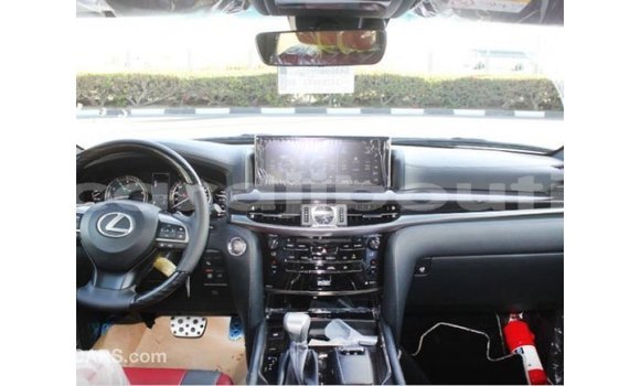 Acheter Import Voiture Lexus LX Blanc à Import - Dubai, Ali Sabieh Region