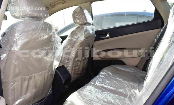 Acheter Import Voiture Kia Optima Bleu à Import - Dubai, Ali Sabieh Region Acheter Import Voiture Kia Optima Bleu à Import - Dubai, Ali Sabieh Region