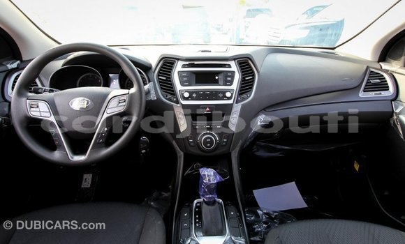 Buy Import Hyundai Santa Fe White Car in Import - Dubai in Ali Sabieh Region Buy Import Hyundai Santa Fe White Car in Import - Dubai in Ali Sabieh Region