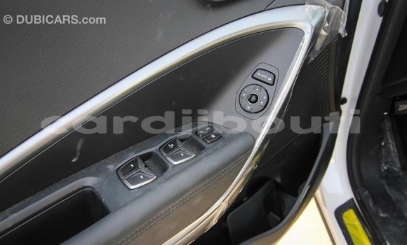 Buy Import Hyundai Santa Fe White Car in Import - Dubai in Ali Sabieh Region Buy Import Hyundai Santa Fe White Car in Import - Dubai in Ali Sabieh Region
