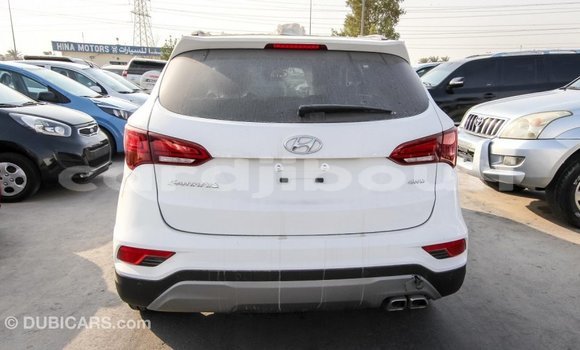 Buy Import Hyundai Santa Fe White Car in Import - Dubai in Ali Sabieh Region Buy Import Hyundai Santa Fe White Car in Import - Dubai in Ali Sabieh Region