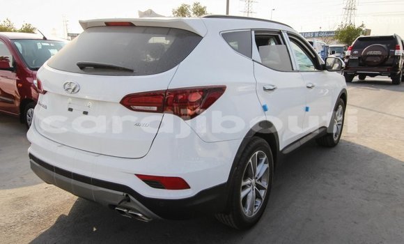 Buy Import Hyundai Santa Fe White Car in Import - Dubai in Ali Sabieh Region Buy Import Hyundai Santa Fe White Car in Import - Dubai in Ali Sabieh Region