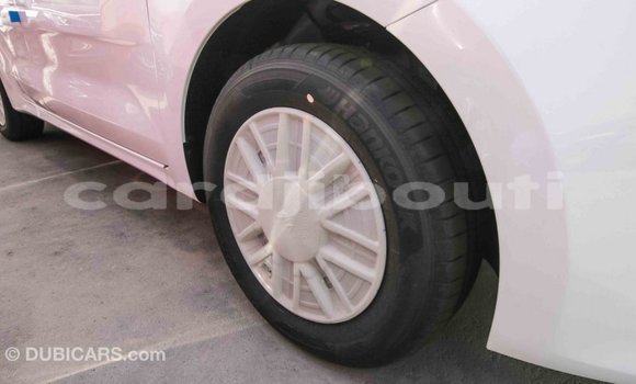 Buy Import Kia Rio White Car in Import - Dubai in Ali Sabieh Region Buy Import Kia Rio White Car in Import - Dubai in Ali Sabieh Region