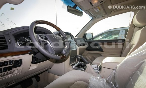 Buy Import Toyota Land Cruiser Black Car in Import - Dubai in Ali Sabieh Region Buy Import Toyota Land Cruiser Black Car in Import - Dubai in Ali Sabieh Region