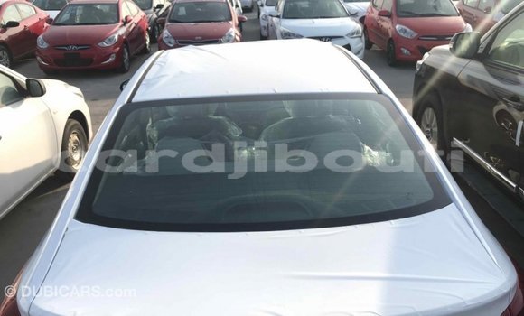 Buy Import Hyundai Elantra White Car in Import - Dubai in Ali Sabieh Region Buy Import Hyundai Elantra White Car in Import - Dubai in Ali Sabieh Region