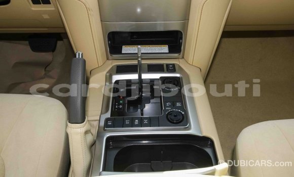 Acheter Import Voiture Toyota Land Cruiser Autre à Import - Dubai, Ali Sabieh Region Acheter Import Voiture Toyota Land Cruiser Autre à Import - Dubai, Ali Sabieh Region