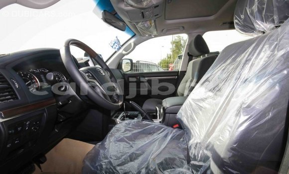 Buy Import Toyota Land Cruiser White Car in Import - Dubai in Ali Sabieh Region Buy Import Toyota Land Cruiser White Car in Import - Dubai in Ali Sabieh Region