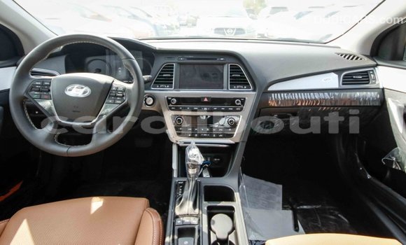 Buy Import Hyundai Sonata White Car in Import - Dubai in Ali Sabieh Region Buy Import Hyundai Sonata White Car in Import - Dubai in Ali Sabieh Region