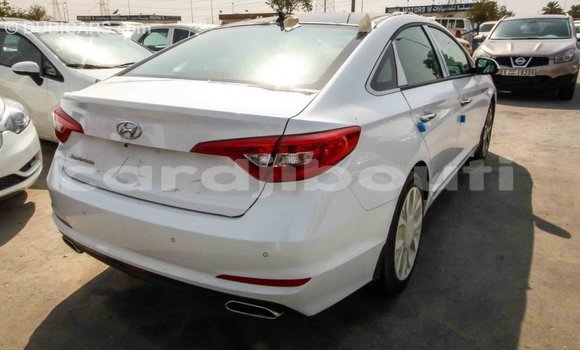 Buy Import Hyundai Sonata White Car in Import - Dubai in Ali Sabieh Region Buy Import Hyundai Sonata White Car in Import - Dubai in Ali Sabieh Region