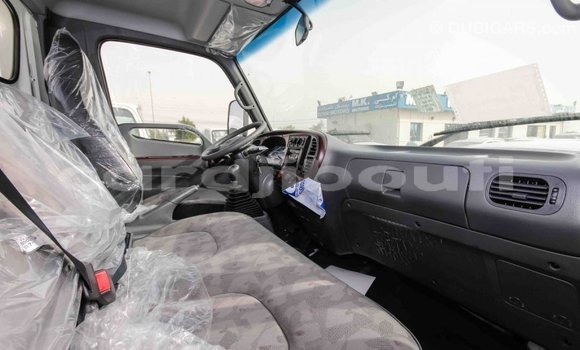 Buy Import Hyundai Accent White Car in Import - Dubai in Ali Sabieh Region Buy Import Hyundai Accent White Car in Import - Dubai in Ali Sabieh Region