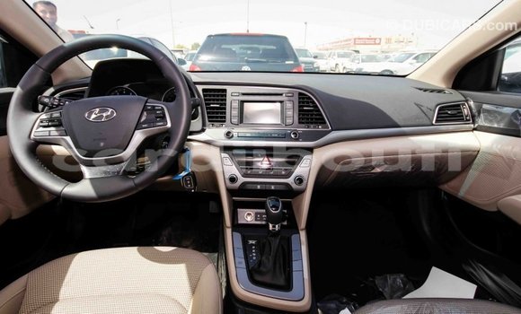 Buy Import Hyundai Elantra White Car in Import - Dubai in Ali Sabieh Region Buy Import Hyundai Elantra White Car in Import - Dubai in Ali Sabieh Region