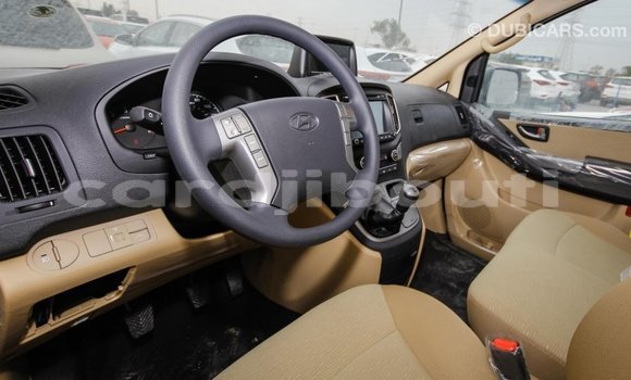 Buy Import Hyundai Accent White Car in Import - Dubai in Ali Sabieh Region Buy Import Hyundai Accent White Car in Import - Dubai in Ali Sabieh Region