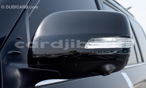 Acheter Import Voiture Toyota Land Cruiser Noir à Import - Dubai, Ali Sabieh Region Acheter Import Voiture Toyota Land Cruiser Noir à Import - Dubai, Ali Sabieh Region