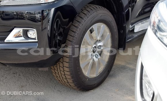Acheter Import Voiture Toyota Land Cruiser Noir à Import - Dubai, Ali Sabieh Region Acheter Import Voiture Toyota Land Cruiser Noir à Import - Dubai, Ali Sabieh Region
