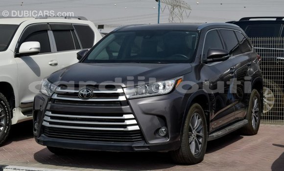 Buy Import Toyota Highlander Other Car in Import - Dubai in Ali Sabieh Region Buy Import Toyota Highlander Other Car in Import - Dubai in Ali Sabieh Region