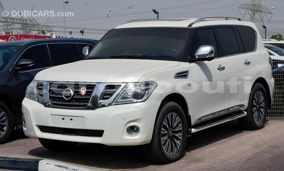 Buy Import Nissan Patrol White Car in Import - Dubai in Ali Sabieh Region Buy Import Nissan Patrol White Car in Import - Dubai in Ali Sabieh Region