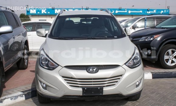 Buy Import Hyundai Tucson Beige Car in Import - Dubai in Ali Sabieh Region Buy Import Hyundai Tucson Beige Car in Import - Dubai in Ali Sabieh Region