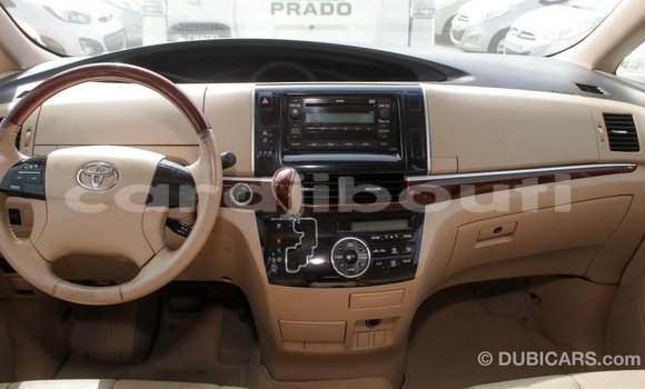 Acheter Import Voiture Toyota Previa Blanc à Import - Dubai, Ali Sabieh Region Acheter Import Voiture Toyota Previa Blanc à Import - Dubai, Ali Sabieh Region