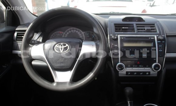 Buy Import Toyota Camry White Car in Import - Dubai in Ali Sabieh Region Buy Import Toyota Camry White Car in Import - Dubai in Ali Sabieh Region