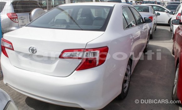 Buy Import Toyota Camry White Car in Import - Dubai in Ali Sabieh Region Buy Import Toyota Camry White Car in Import - Dubai in Ali Sabieh Region