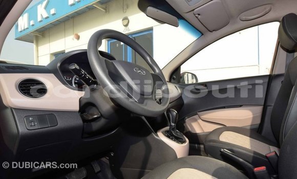 Buy Import Hyundai i10 Red Car in Import - Dubai in Ali Sabieh Region Buy Import Hyundai i10 Red Car in Import - Dubai in Ali Sabieh Region