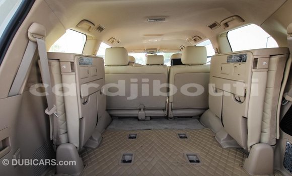 Acheter Import Voiture Toyota Land Cruiser Blanc à Import - Dubai, Ali Sabieh Region Acheter Import Voiture Toyota Land Cruiser Blanc à Import - Dubai, Ali Sabieh Region