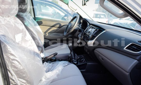 Buy Import Mitsubishi L200 White Car in Import - Dubai in Ali Sabieh Region Buy Import Mitsubishi L200 White Car in Import - Dubai in Ali Sabieh Region