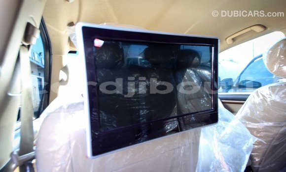 Buy Import Toyota Land Cruiser White Car in Import - Dubai in Ali Sabieh Region Buy Import Toyota Land Cruiser White Car in Import - Dubai in Ali Sabieh Region