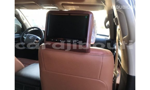 Buy Import Toyota Land Cruiser Black Car in Import - Dubai in Ali Sabieh Region Buy Import Toyota Land Cruiser Black Car in Import - Dubai in Ali Sabieh Region