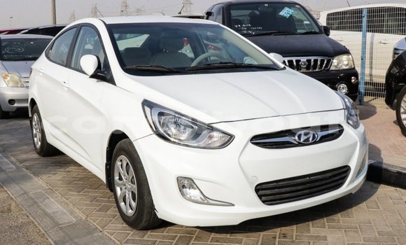 Buy Import Hyundai Accent White Car in Import - Dubai in Ali Sabieh Region Buy Import Hyundai Accent White Car in Import - Dubai in Ali Sabieh Region