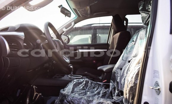 Buy Import Toyota Hilux White Car in Import - Dubai in Ali Sabieh Region Buy Import Toyota Hilux White Car in Import - Dubai in Ali Sabieh Region