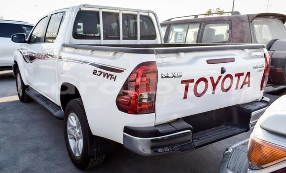 Buy Import Toyota Hilux White Car in Import - Dubai in Ali Sabieh Region Buy Import Toyota Hilux White Car in Import - Dubai in Ali Sabieh Region