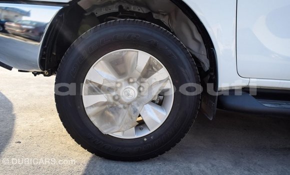 Buy Import Toyota Hilux White Car in Import - Dubai in Ali Sabieh Region Buy Import Toyota Hilux White Car in Import - Dubai in Ali Sabieh Region