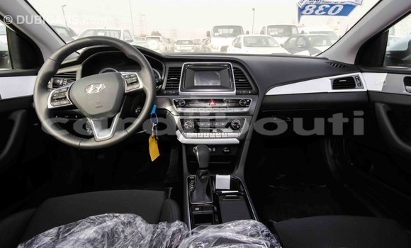 Buy Import Hyundai Sonata White Car in Import - Dubai in Ali Sabieh Region Buy Import Hyundai Sonata White Car in Import - Dubai in Ali Sabieh Region