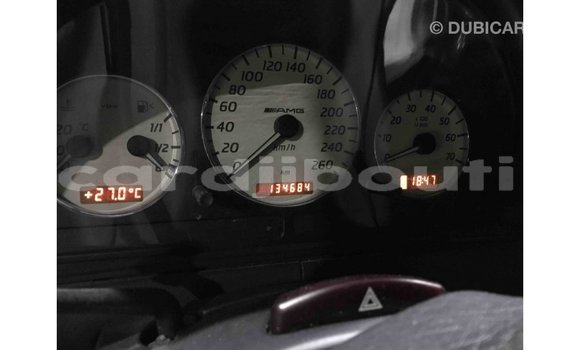 Acheter Import Voiture Mercedes-Benz 190 (W201) Bleu à Import - Dubai, Ali Sabieh Region Acheter Import Voiture Mercedes-Benz 190 (W201) Bleu à Import - Dubai, Ali Sabieh Region