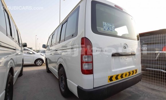 Buy Import Toyota Hiace White Car in Import - Dubai in Ali Sabieh Region Buy Import Toyota Hiace White Car in Import - Dubai in Ali Sabieh Region