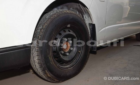 Buy Import Toyota Hiace White Car in Import - Dubai in Ali Sabieh Region Buy Import Toyota Hiace White Car in Import - Dubai in Ali Sabieh Region