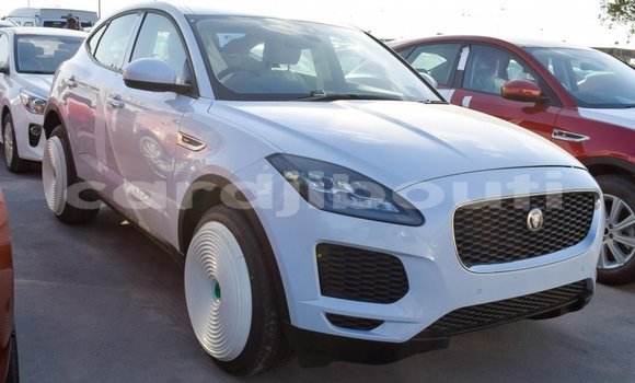 Acheter Import Voiture Jaguar E-Pace Blanc à Import - Dubai, Ali Sabieh Region