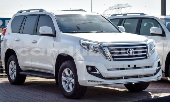 Acheter Import Voiture Toyota Prado Blanc à Import - Dubai, Ali Sabieh Region Acheter Import Voiture Toyota Prado Blanc à Import - Dubai, Ali Sabieh Region