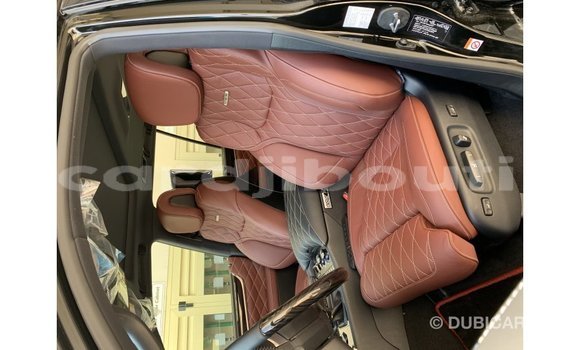 Acheter Import Voiture Lexus LX Noir à Import - Dubai, Ali Sabieh Region Acheter Import Voiture Lexus LX Noir à Import - Dubai, Ali Sabieh Region