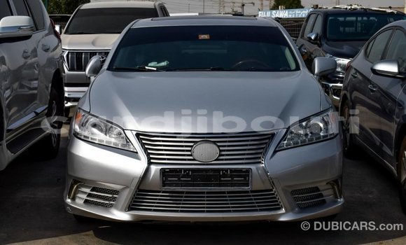 Buy Import Lexus ES Other Car in Import - Dubai in Ali Sabieh Region Buy Import Lexus ES Other Car in Import - Dubai in Ali Sabieh Region