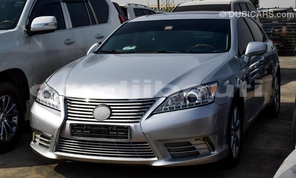 Buy Import Lexus ES Other Car in Import - Dubai in Ali Sabieh Region Buy Import Lexus ES Other Car in Import - Dubai in Ali Sabieh Region