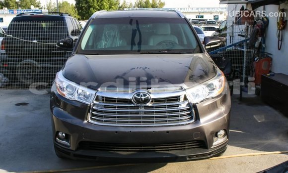 Buy Import Toyota Highlander Other Car in Import - Dubai in Ali Sabieh Region Buy Import Toyota Highlander Other Car in Import - Dubai in Ali Sabieh Region
